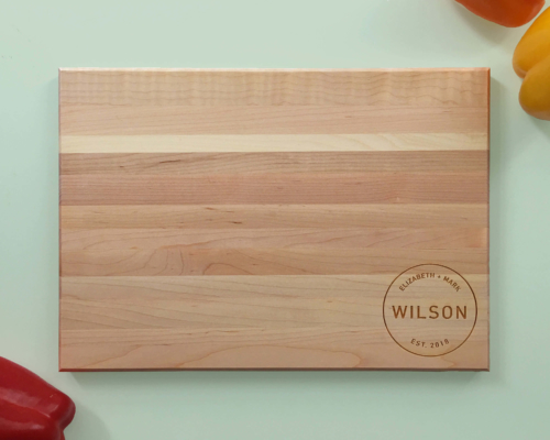 Personalized_and_Engraved_Wood_Cutting_Board_Last_Name_Circle