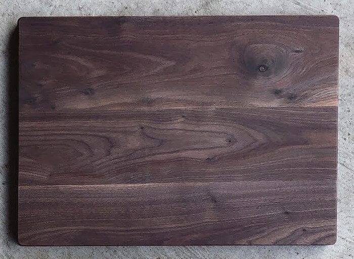 Walnut-Cutting-Boards